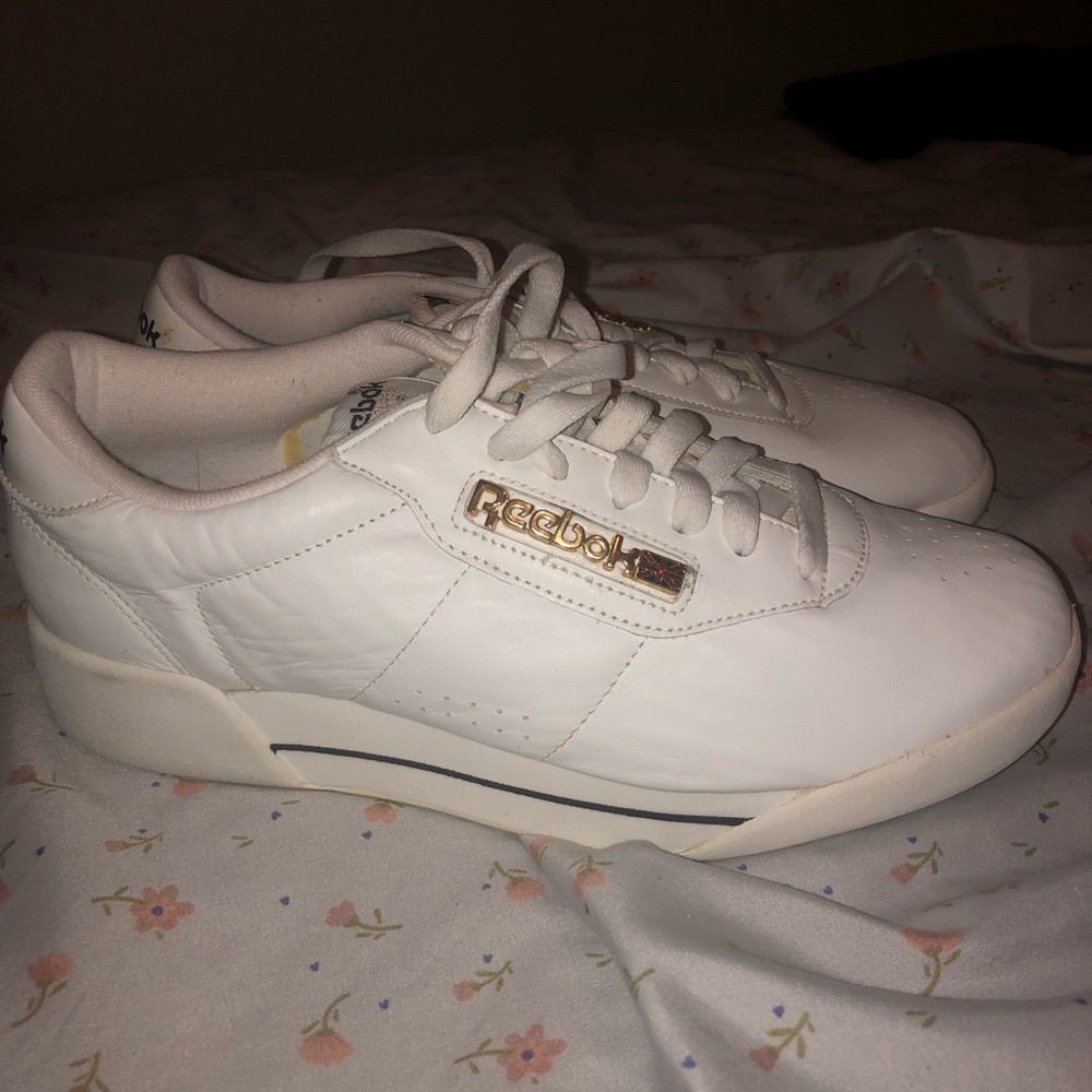 REEBOK TENNIS SHOES